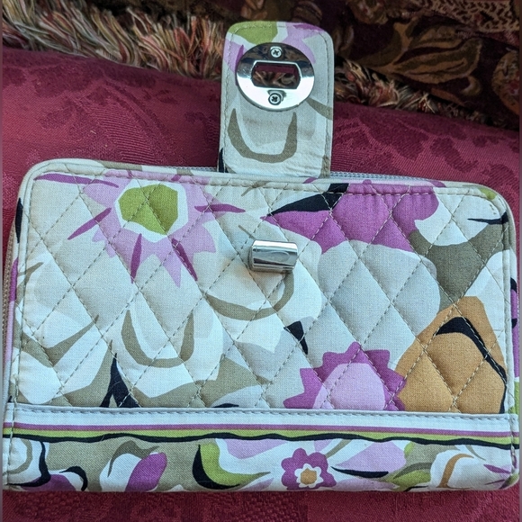 Vera Bradley Portobello Road Turn lock Wallet - Picture 3 of 14
